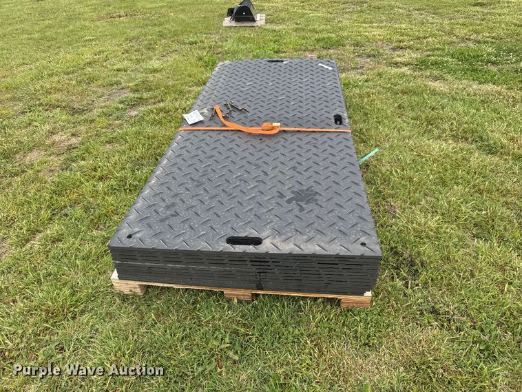 image for item MX9235 (14) crane mats