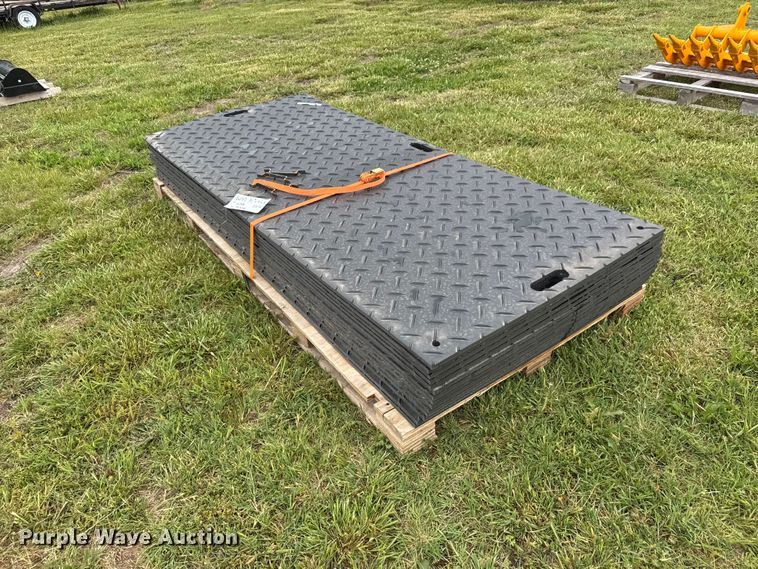 image for item MX9235 (14) crane mats