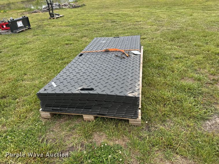 image for item MX9235 (14) crane mats