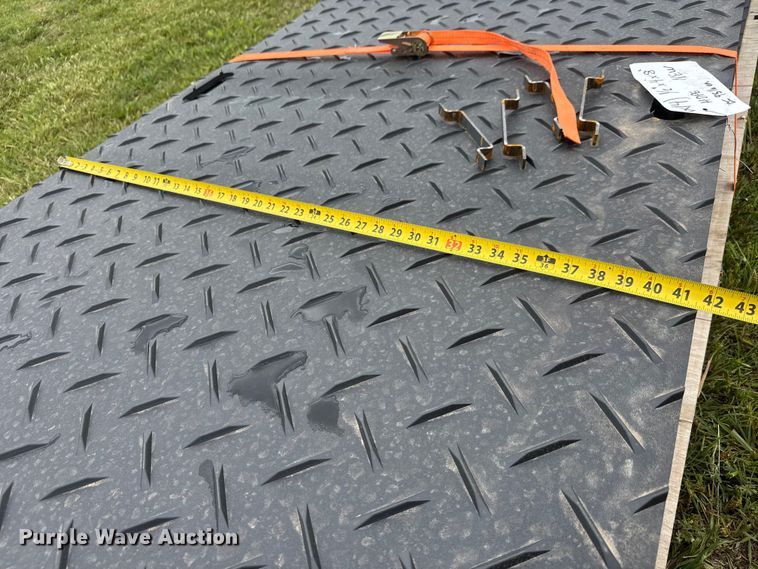 image for item MX9235 (14) crane mats
