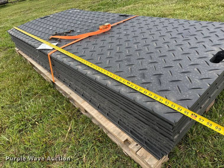 image for item MX9235 (14) crane mats