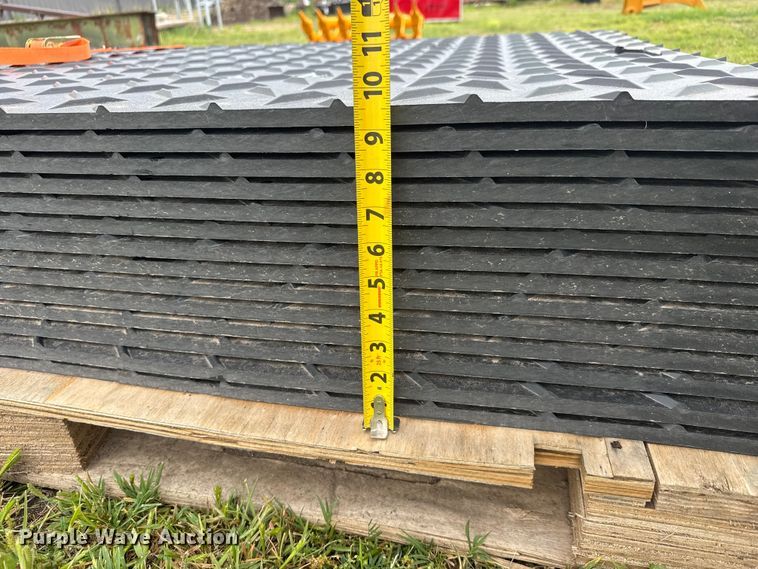 image for item MX9235 (14) crane mats