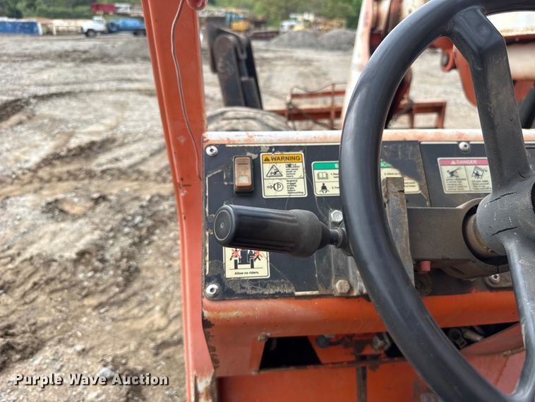 image for item NK9209 2001 Sky Trak 10054 telehandler