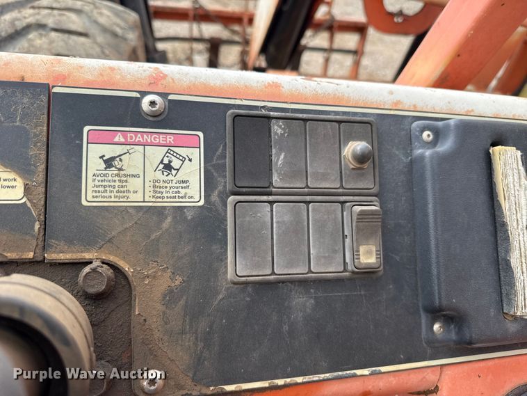 image for item NK9209 2001 Sky Trak 10054 telehandler