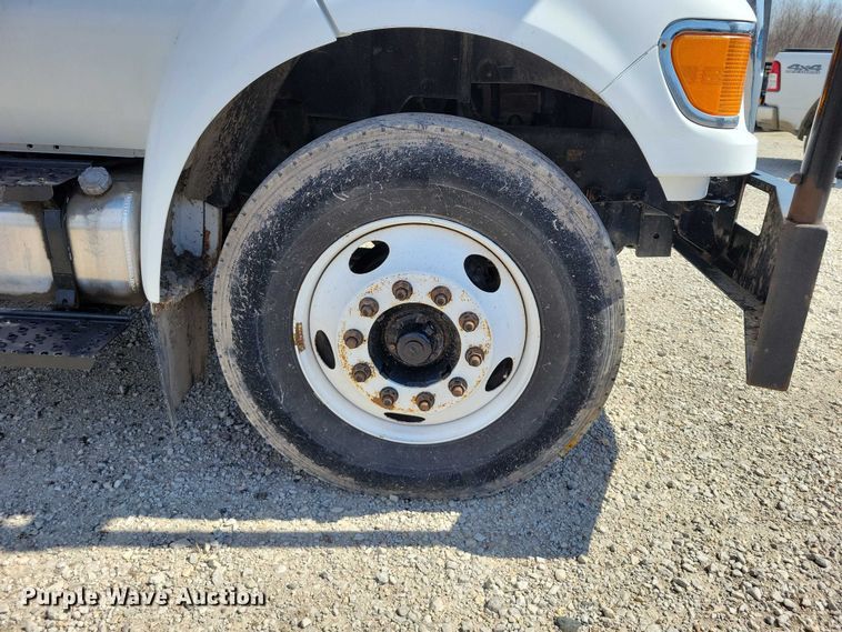 image for item NK9992 2007 Ford F750 Super Duty 