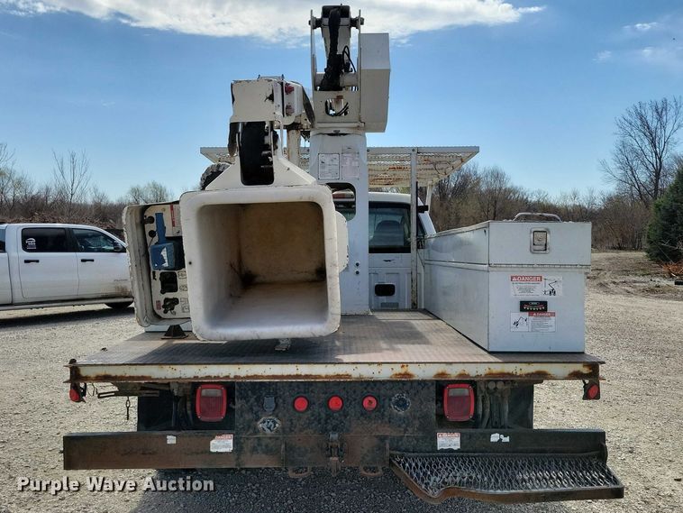 image for item NK9993 2010 Ford F450 Super Duty bucket truck