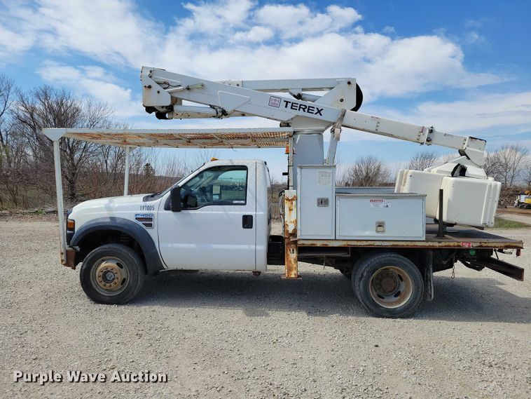 image for item NK9993 2010 Ford F450 Super Duty bucket truck