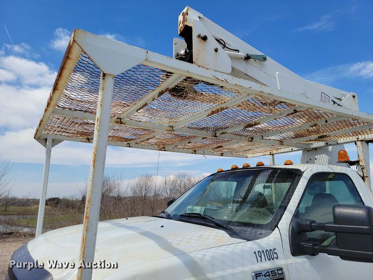 image for item NK9993 2010 Ford F450 Super Duty bucket truck