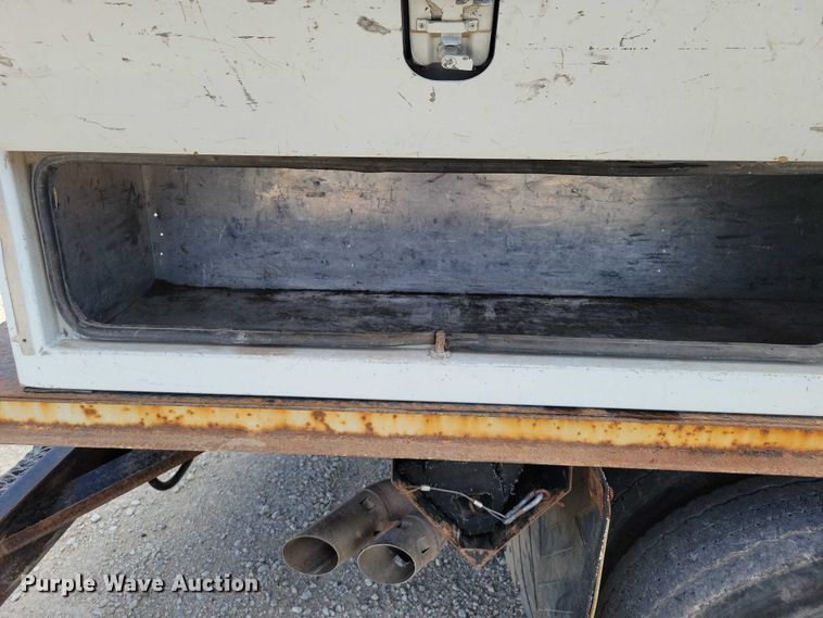 image for item NK9993 2010 Ford F450 Super Duty bucket truck