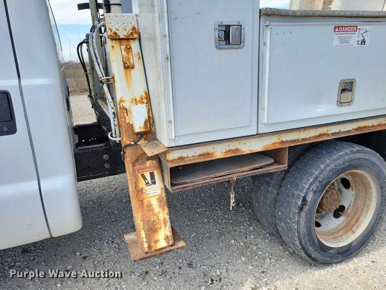 image for item NK9993 2010 Ford F450 Super Duty bucket truck