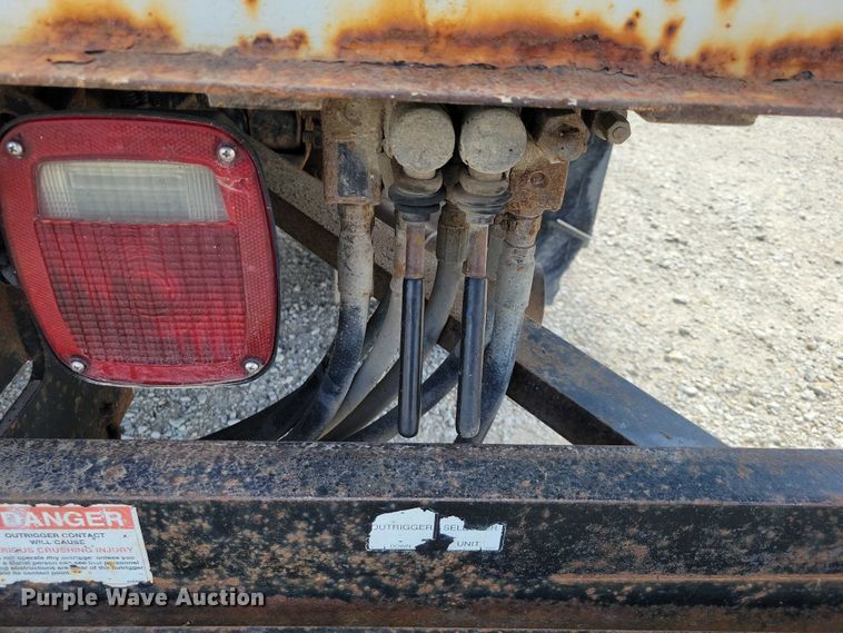 image for item NK9993 2010 Ford F450 Super Duty bucket truck