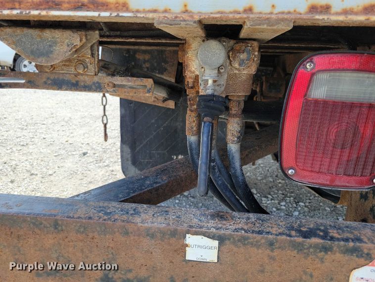 image for item NK9993 2010 Ford F450 Super Duty bucket truck