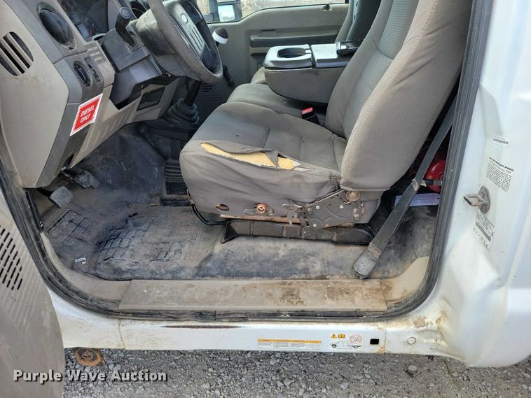 image for item NK9993 2010 Ford F450 Super Duty bucket truck