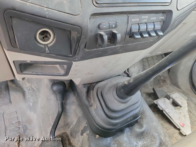 image for item NK9993 2010 Ford F450 Super Duty bucket truck