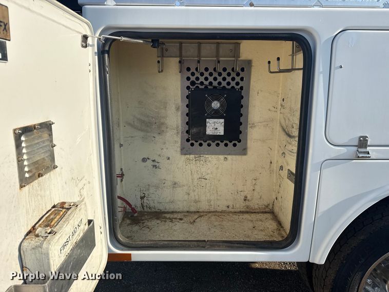 image for item NU9639 2012 Ford F450 Super Duty bucket truck