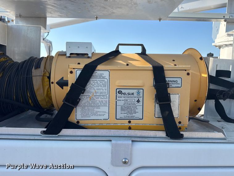 image for item NU9639 2012 Ford F450 Super Duty bucket truck