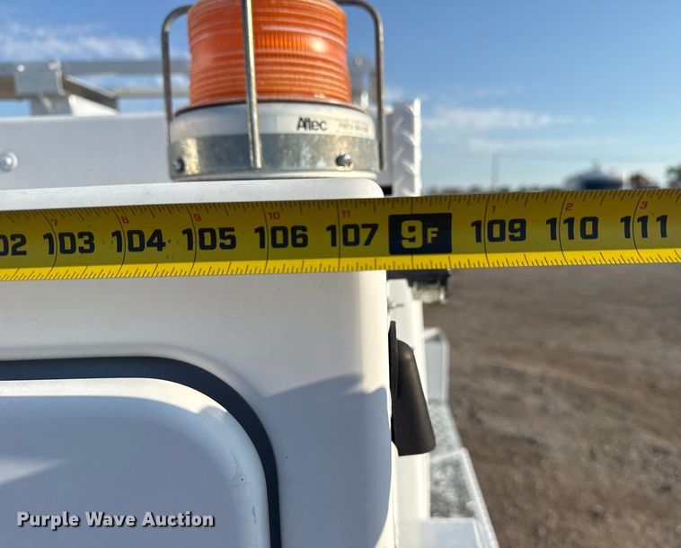 image for item NU9639 2012 Ford F450 Super Duty bucket truck