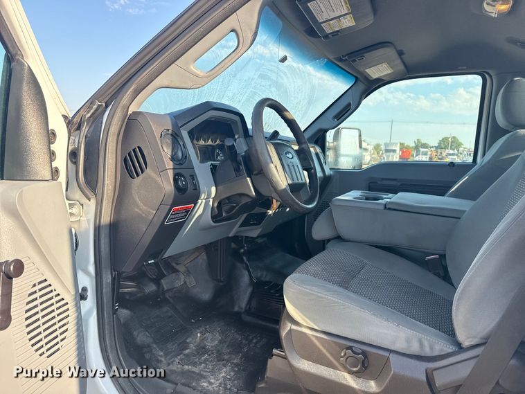 image for item NU9639 2012 Ford F450 Super Duty bucket truck