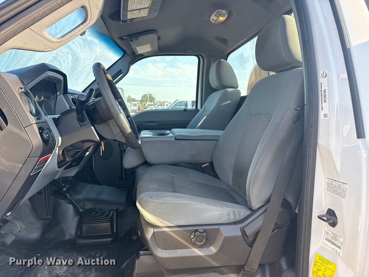 image for item NU9639 2012 Ford F450 Super Duty bucket truck