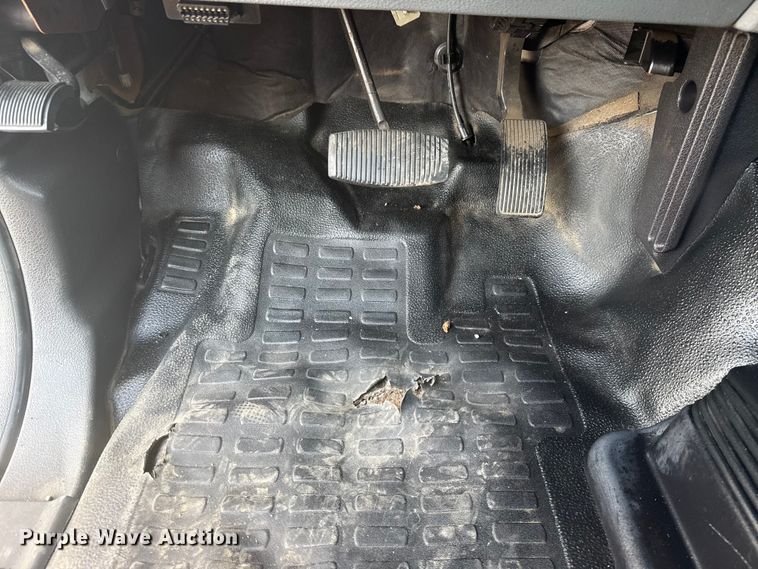 image for item NU9639 2012 Ford F450 Super Duty bucket truck