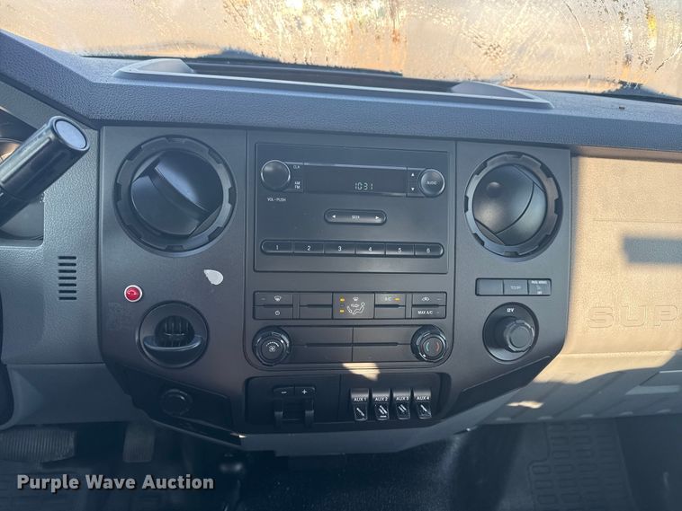 image for item NU9639 2012 Ford F450 Super Duty bucket truck