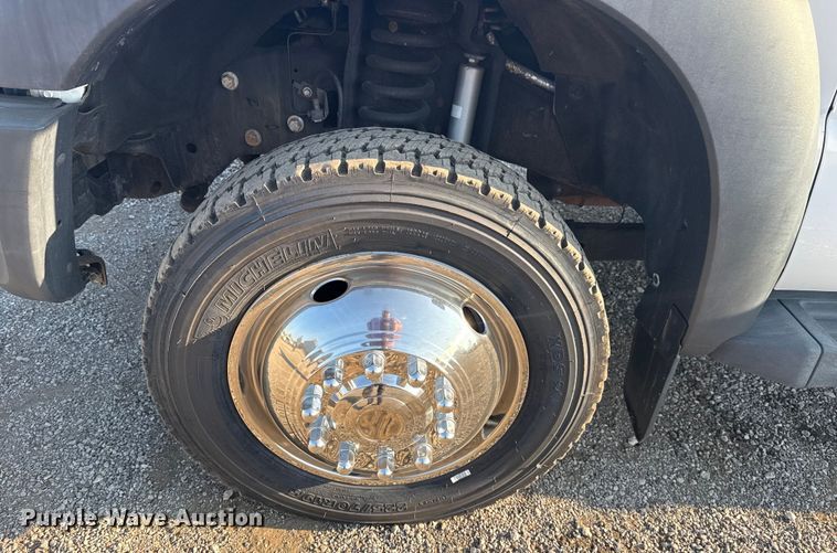 image for item NU9639 2012 Ford F450 Super Duty bucket truck