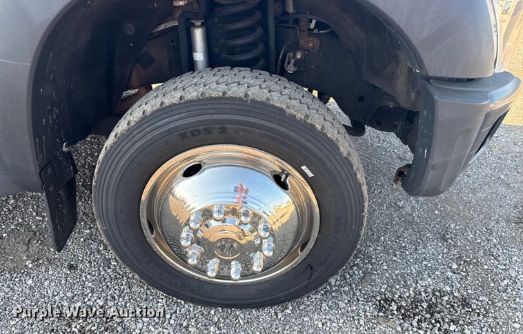 image for item NU9639 2012 Ford F450 Super Duty bucket truck