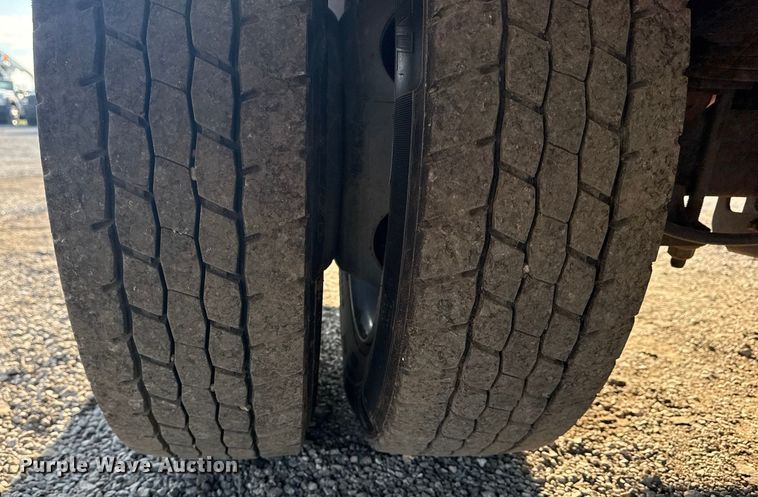 image for item NU9639 2012 Ford F450 Super Duty bucket truck