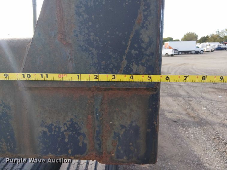 image for item NU9788 1999 Nabors Trailer Inc. log trailer