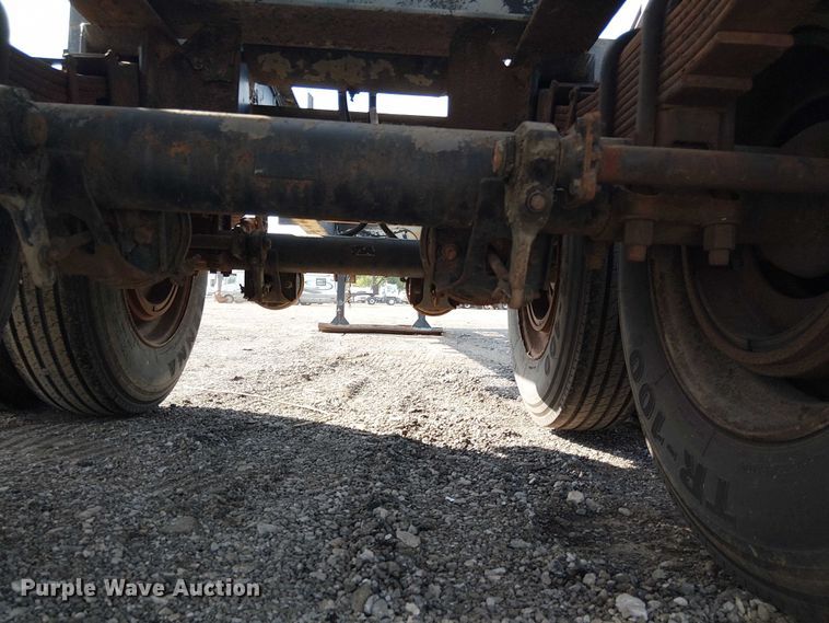 image for item NU9788 1999 Nabors Trailer Inc. log trailer