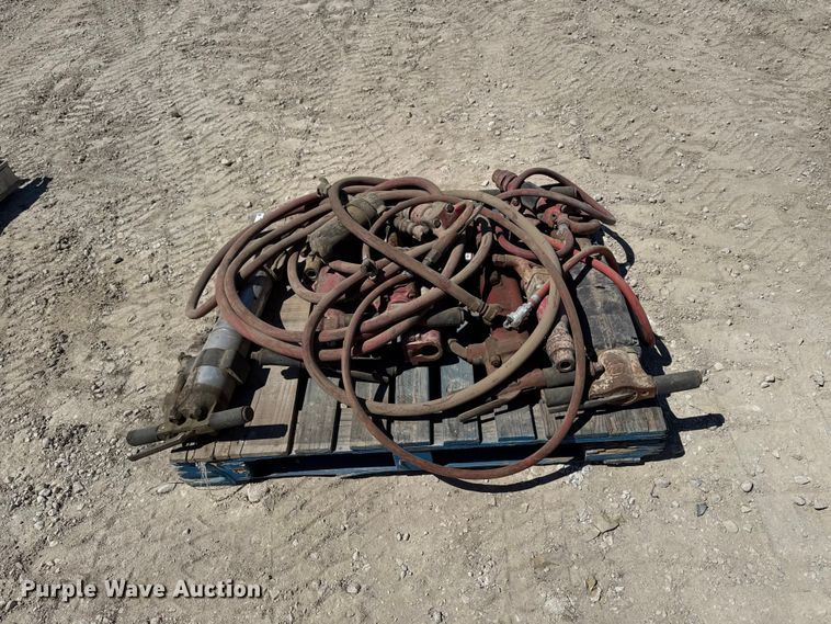 image for item OE9555 Approximately 10 air hammers