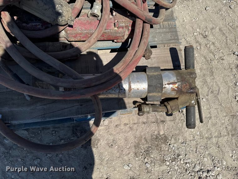 image for item OE9555 Approximately 10 air hammers