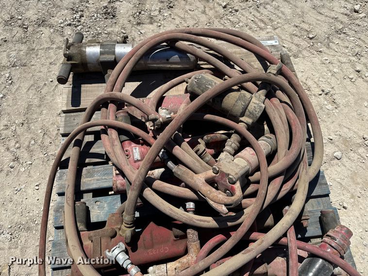 image for item OE9555 Approximately 10 air hammers