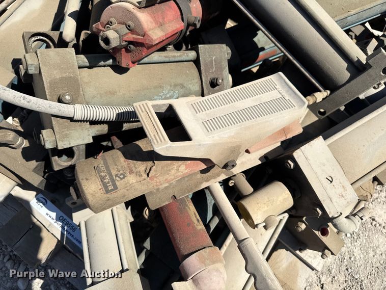 image for item OE9556 Hydraulic cylinders