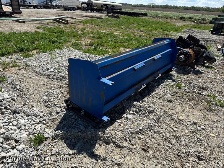 image for item OE9557 Skid steer snow pusher