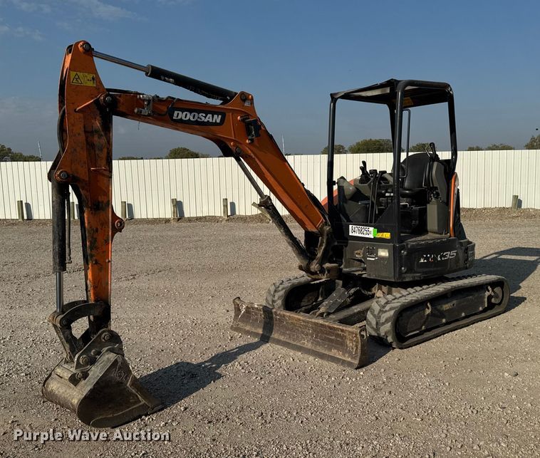 image for item YA1215 2020 Doosan DX35 mini excavator
