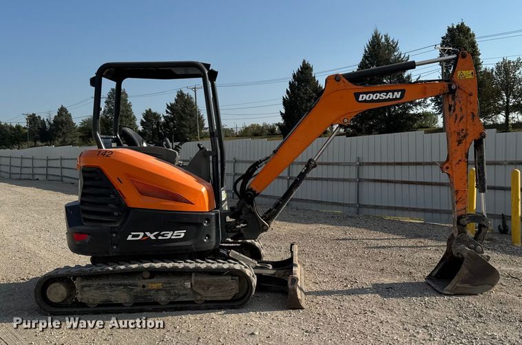 image for item YA1215 2020 Doosan DX35 mini excavator