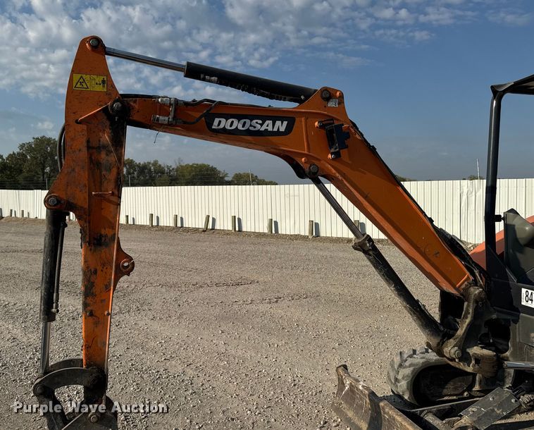 image for item YA1215 2020 Doosan DX35 mini excavator