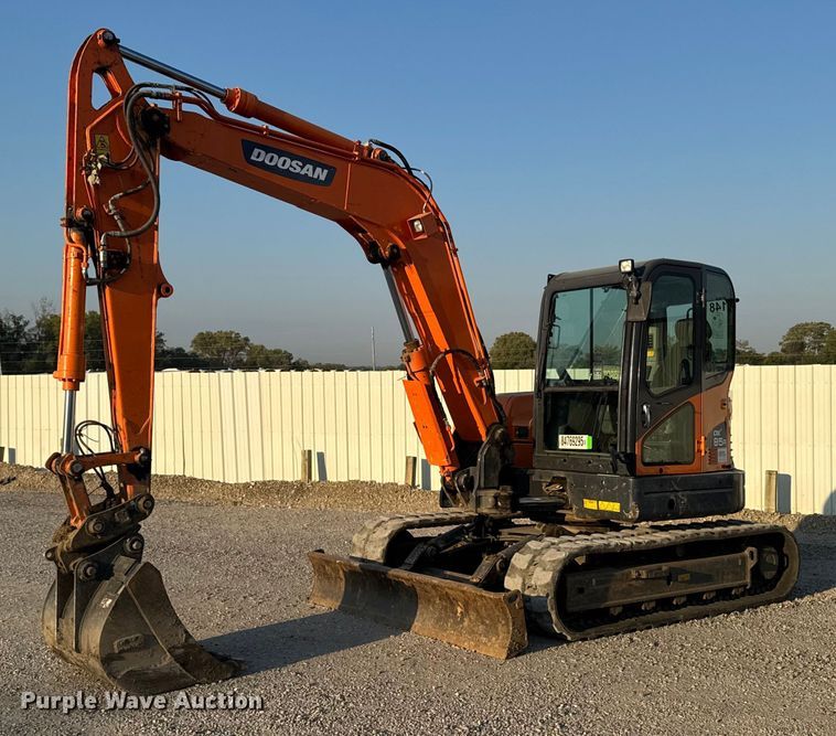 image for item YA1218 2021 Doosan DX85R-3 mini excavator