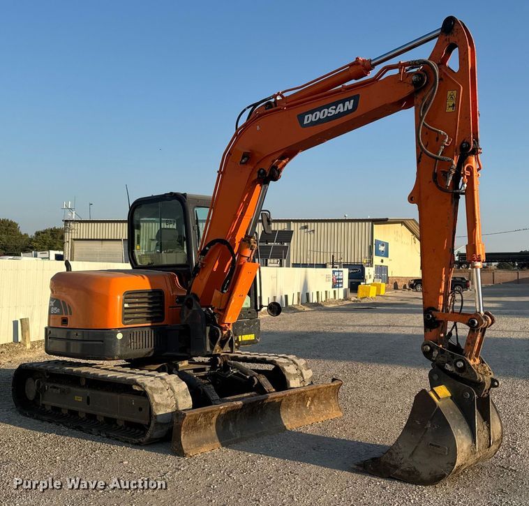 image for item YA1218 2021 Doosan DX85R-3 mini excavator