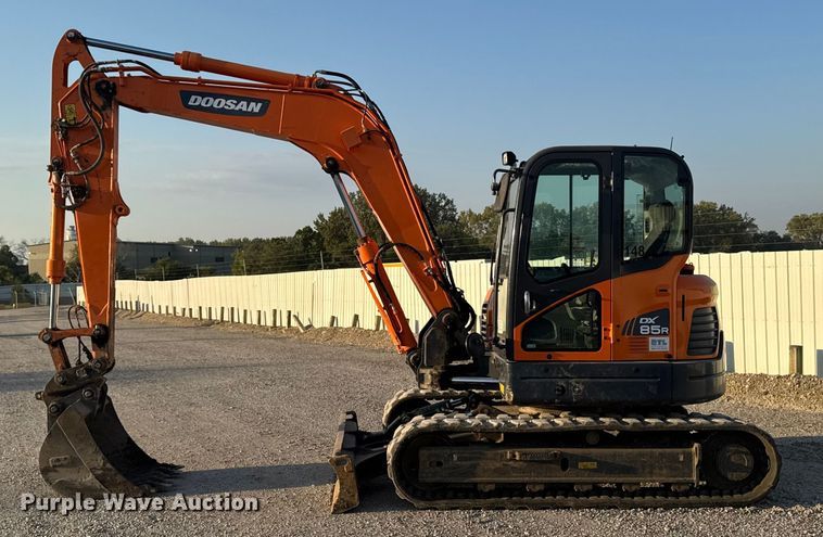 image for item YA1218 2021 Doosan DX85R-3 mini excavator