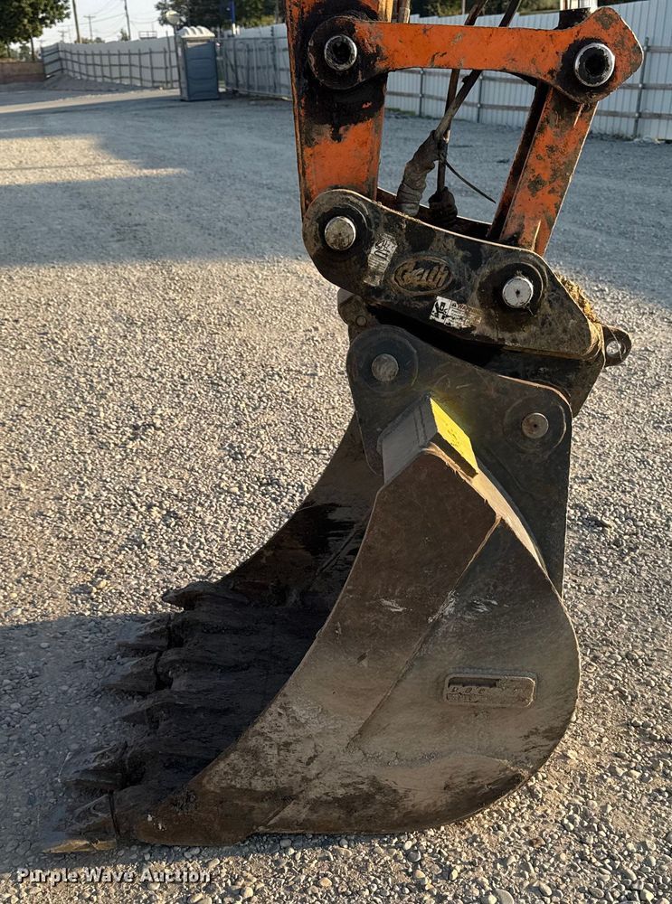 image for item YA1218 2021 Doosan DX85R-3 mini excavator