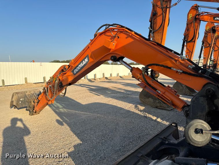 image for item YA1218 2021 Doosan DX85R-3 mini excavator