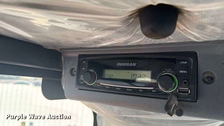 image for item YA1218 2021 Doosan DX85R-3 mini excavator