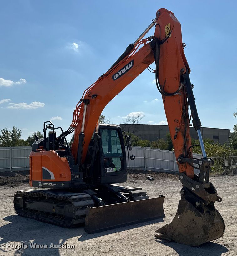image for item YA1221 2021 Doosan DX140LCR-5 excavator