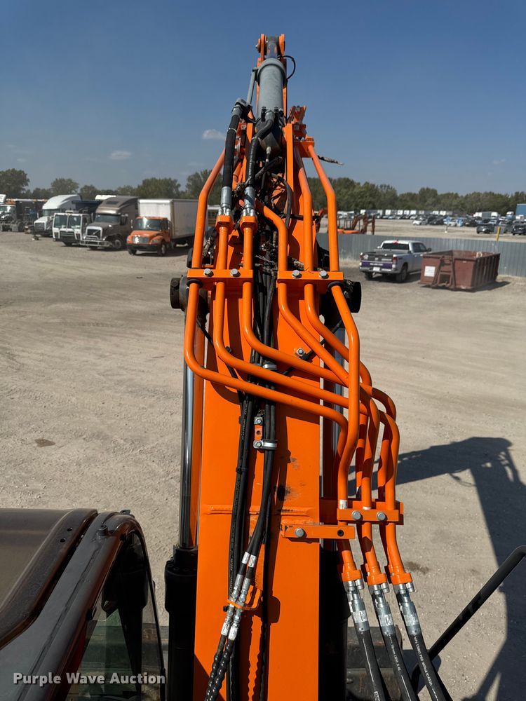 image for item YA1221 2021 Doosan DX140LCR-5 excavator