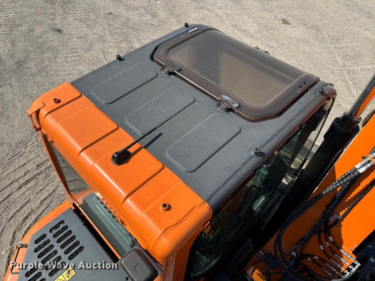 image for item YA1221 2021 Doosan DX140LCR-5 excavator