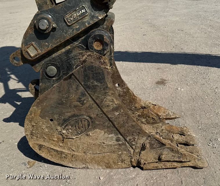 image for item YA1221 2021 Doosan DX140LCR-5 excavator