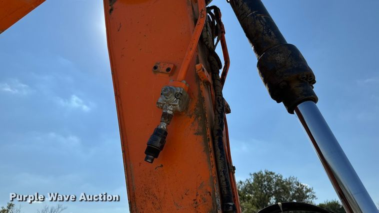 image for item YA1221 2021 Doosan DX140LCR-5 excavator