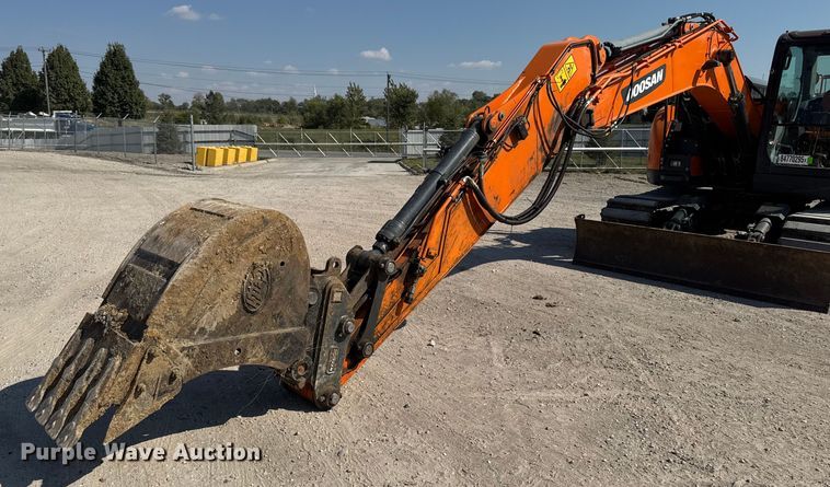 image for item YA1221 2021 Doosan DX140LCR-5 excavator